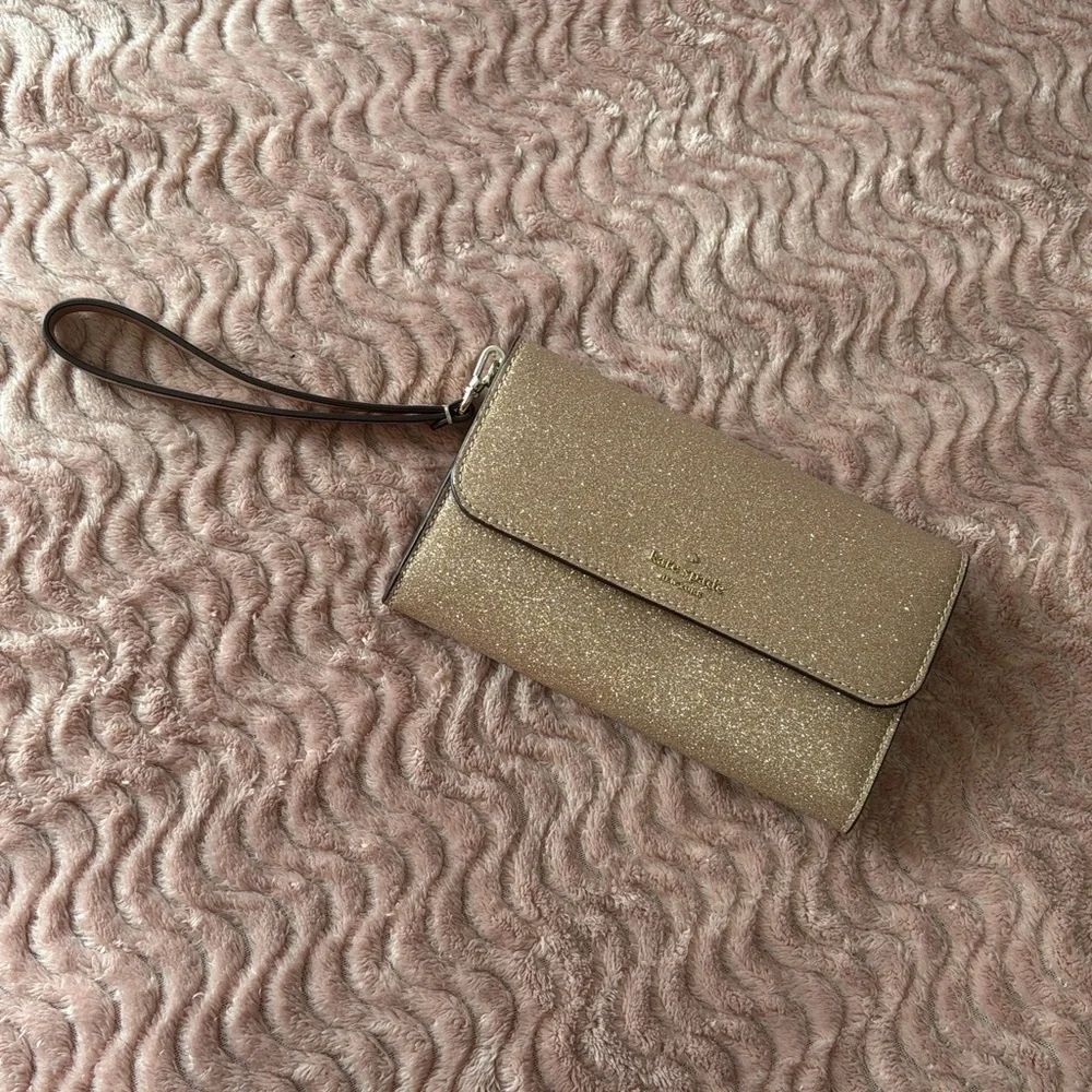 NWOT Kate Spade Sparkling Rose Gold Tinsel Phone Wallet Wristlet - Picture 2 of 6